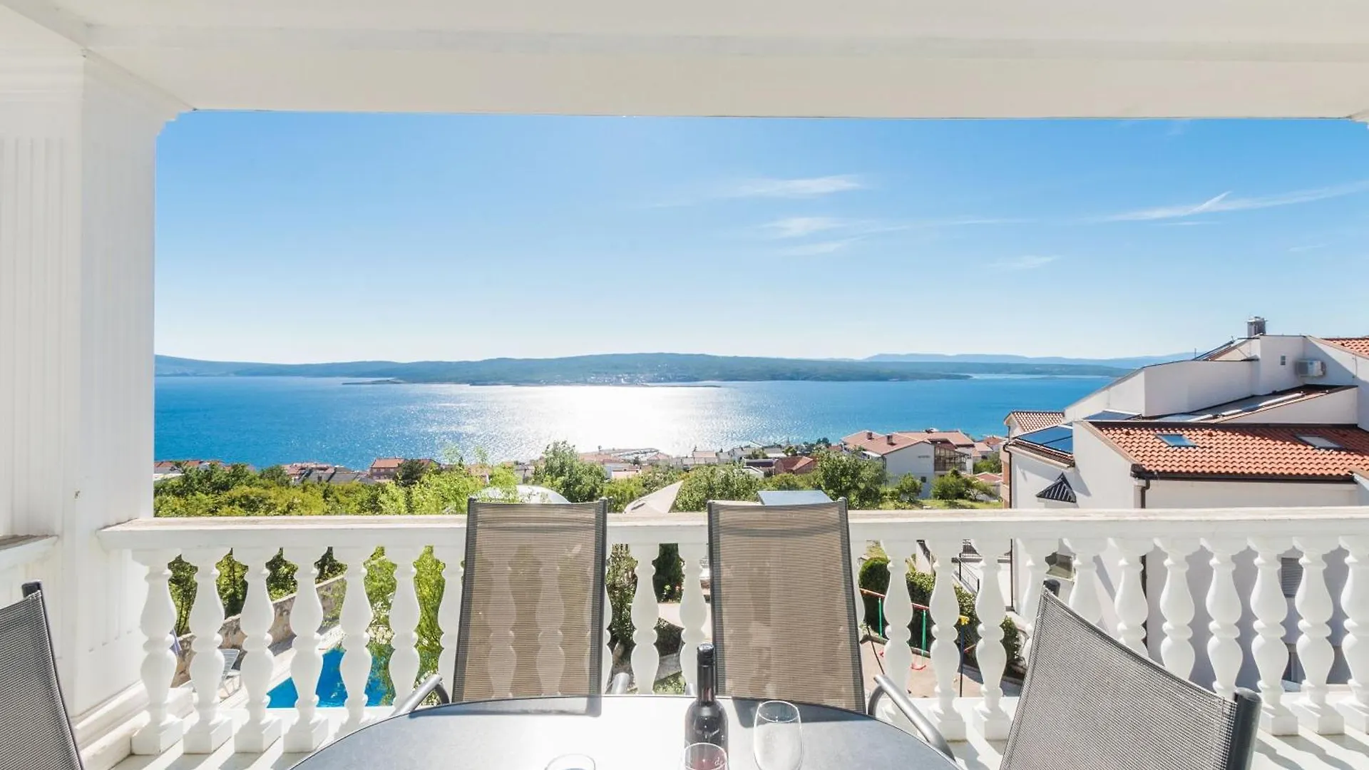 Wohnung Mit Meerblick Und Pool Crikvenica