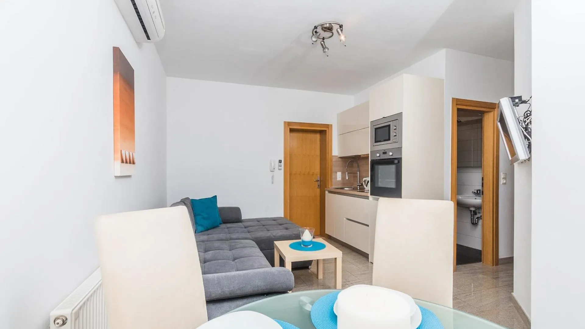 Apartment Wohnung Mit Meerblick Und Pool Crikvenica