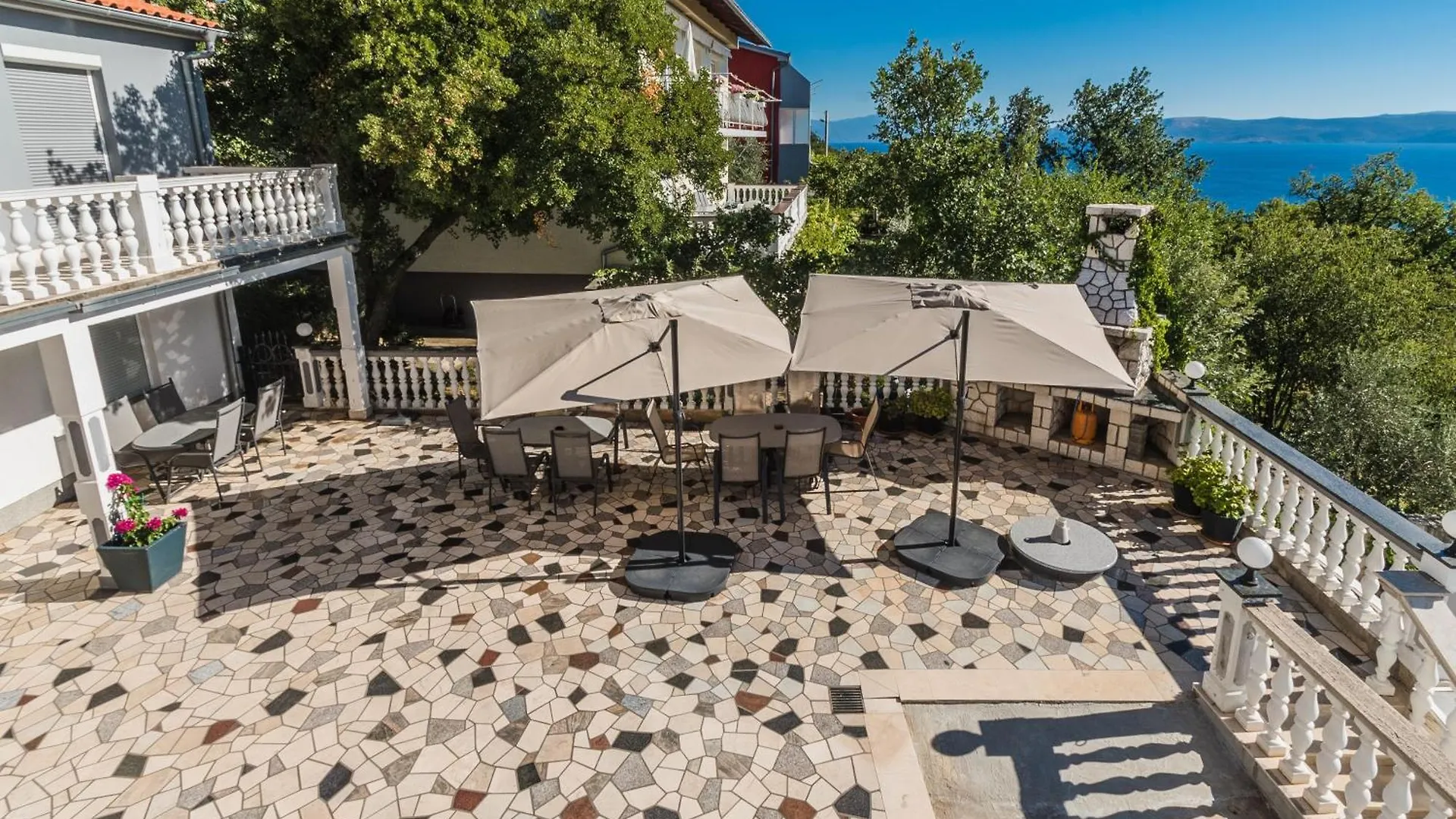 Wohnung Mit Meerblick Und Pool Crikvenica Apartment