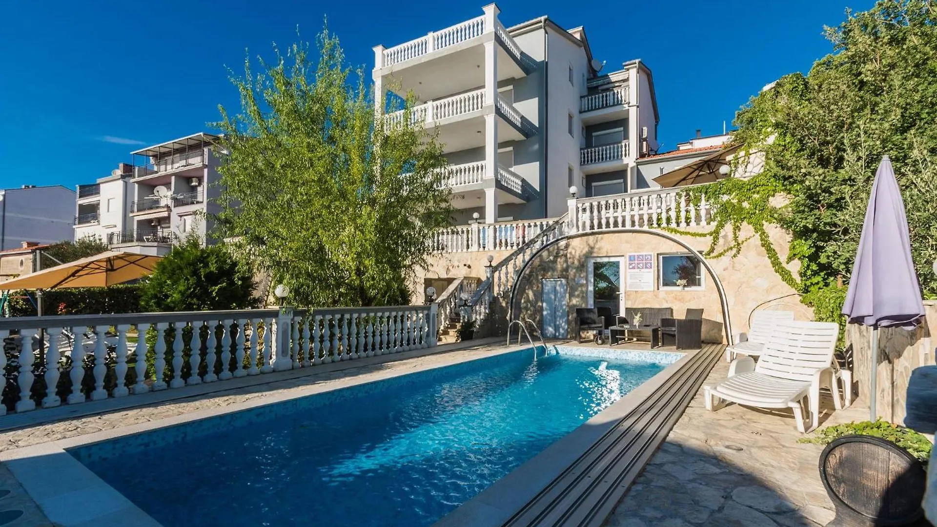 Wohnung Mit Meerblick Und Pool Crikvenica